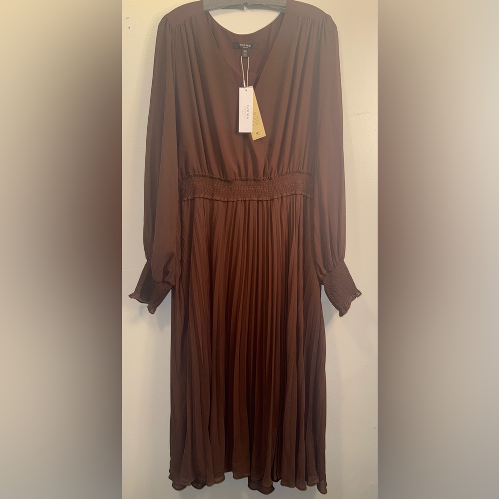 NWT - Ever New Curve Chocolate Wrap design Midi Pleated Dress Size 18